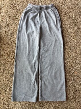 Hollister Light Gray Wide-Leg Jogger Pants